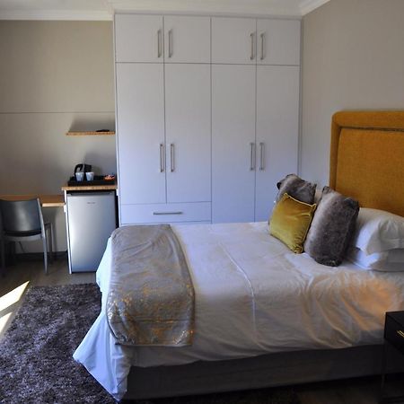 One Oak B&B 东伦敦 外观 照片